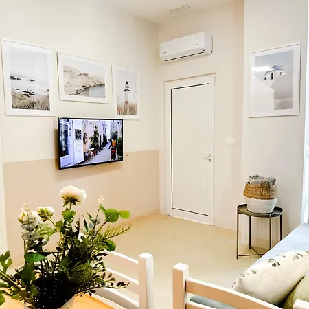 Promo Price September - By The Sea Apartmán *