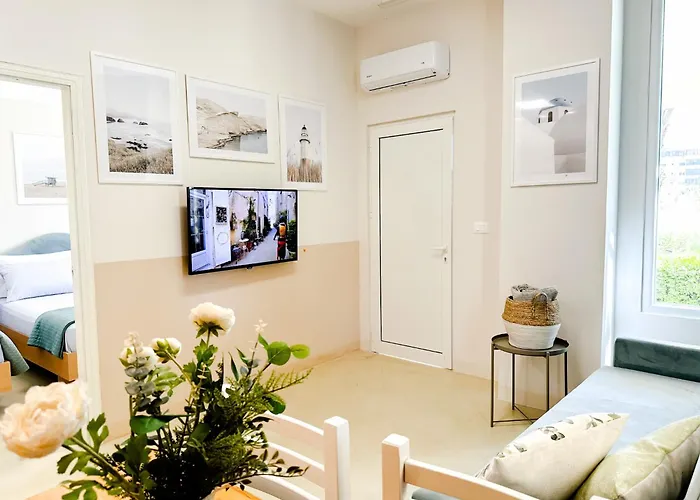 Promo Price September - By The Sea Apartman *