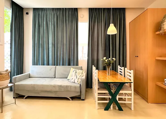 Promo Price September - By The Sea * Golem (Tirana)