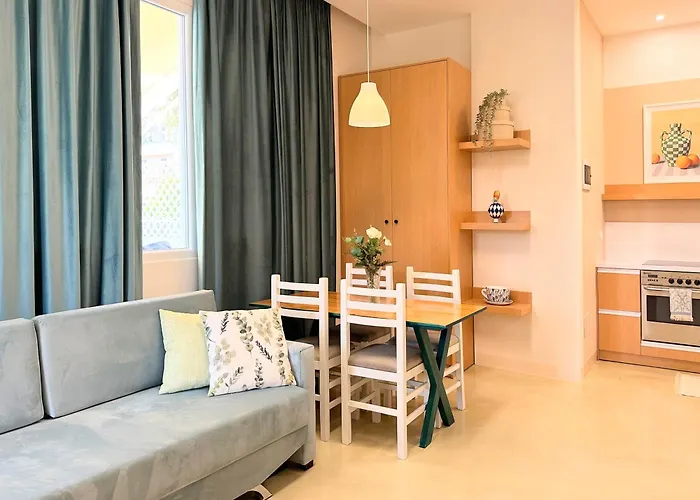 Promo Price September - By The Sea Apartman