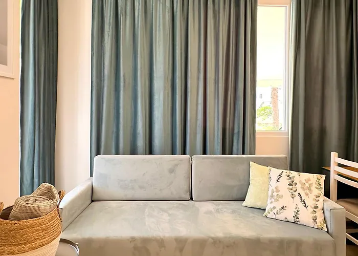 Promo Price September - By The Sea Apartman *