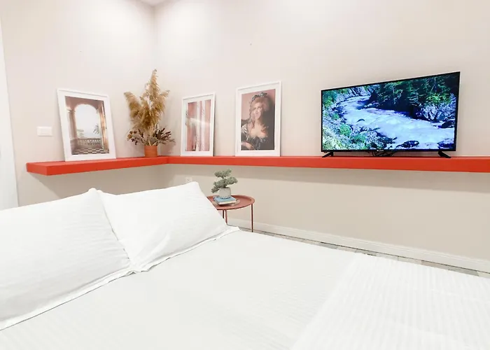 Promo Price September - By The Sea * Golem (Tirana)